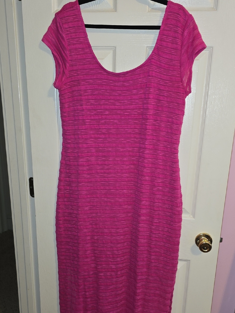 Scoop Neck Maxi Dress in Vibrant Fuchsia